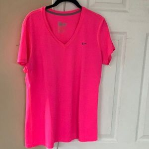 XL Nike Dri- Fit Pink short sleeve tee shirt